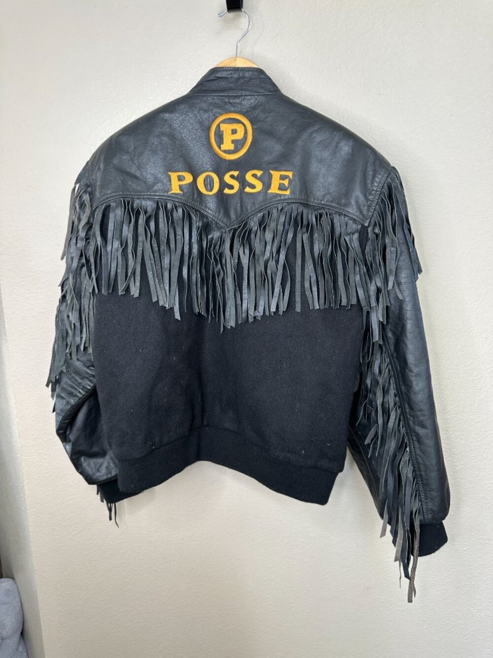 Vintage Black Leather Fringe Biker Jacket Embroidered Posse Logo L Western Style - Picture 5 of 7